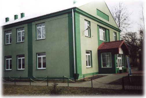 Budynek wyremontowany przez firm 'BUDOEXPRES' z Ostrowca witokrzyskiego